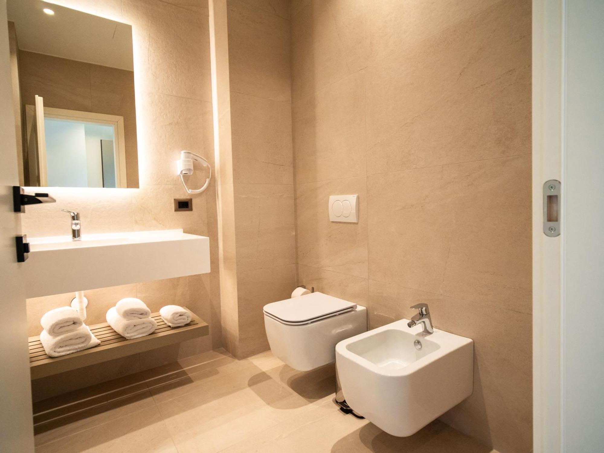 Jost Caravel Hotel Radhime Exterior photo